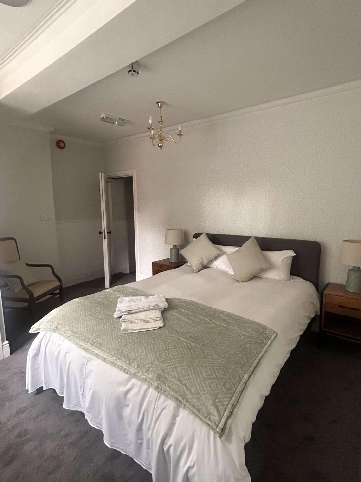 Hotel Oyo Blenheim House Etwall Esterno foto