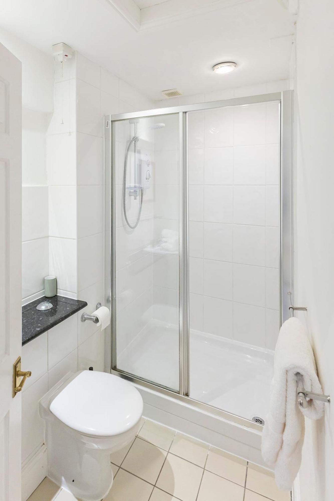 Hotel Oyo Blenheim House Etwall Esterno foto