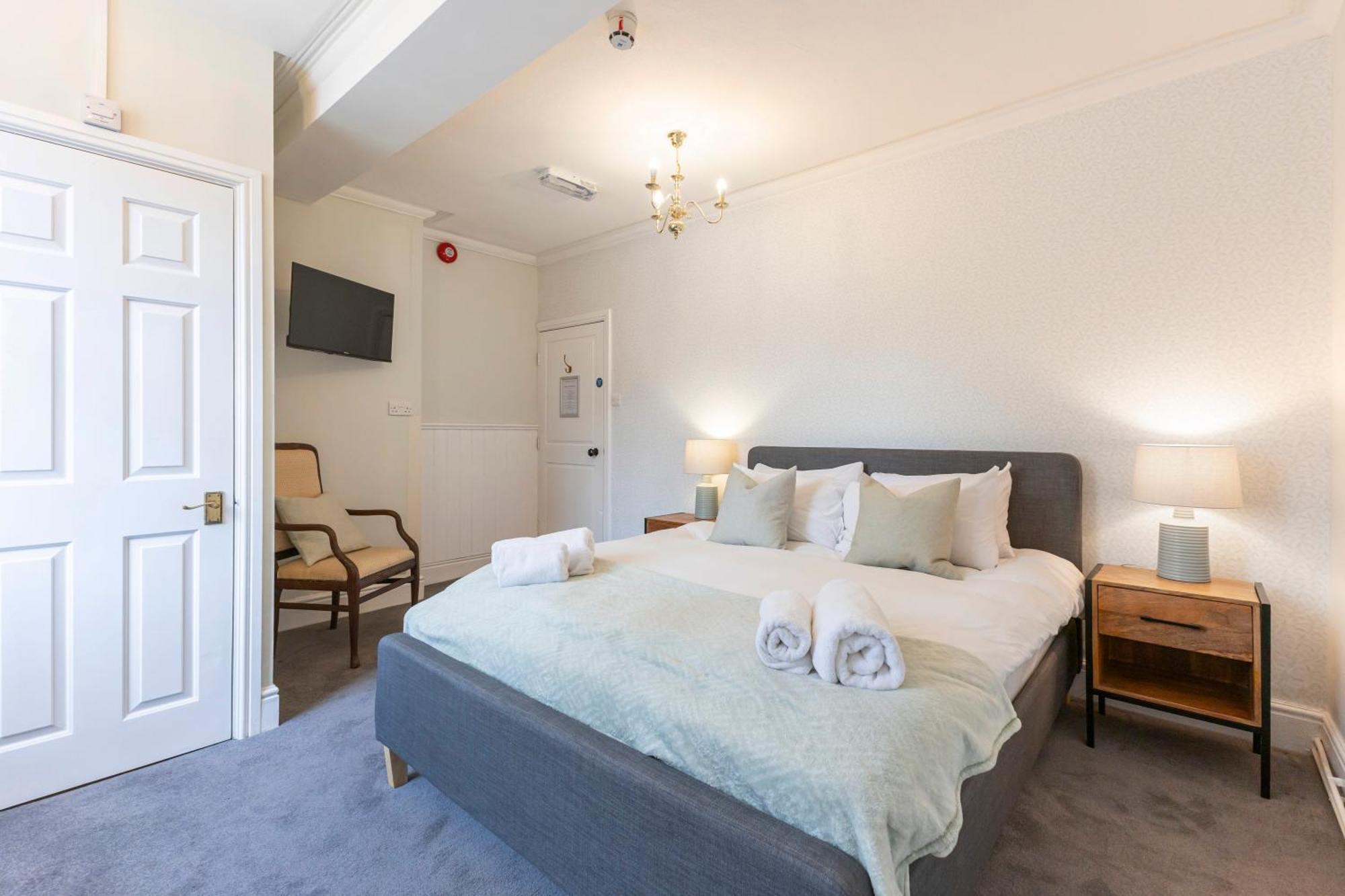 Hotel Oyo Blenheim House Etwall Esterno foto