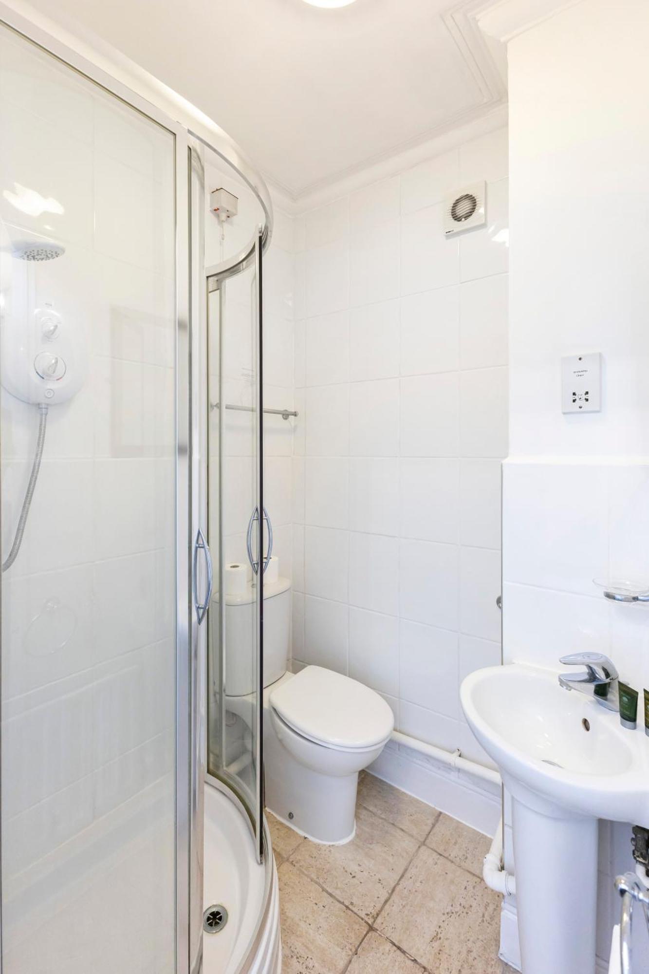 Hotel Oyo Blenheim House Etwall Esterno foto
